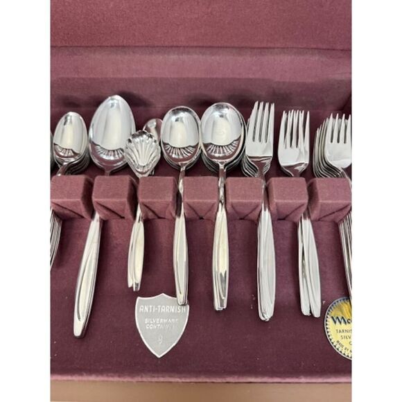 69 pc TREASURE CHEST GERMANY 18/8 SUPER STAINLESS Flatware Set - Picture 4 of 10